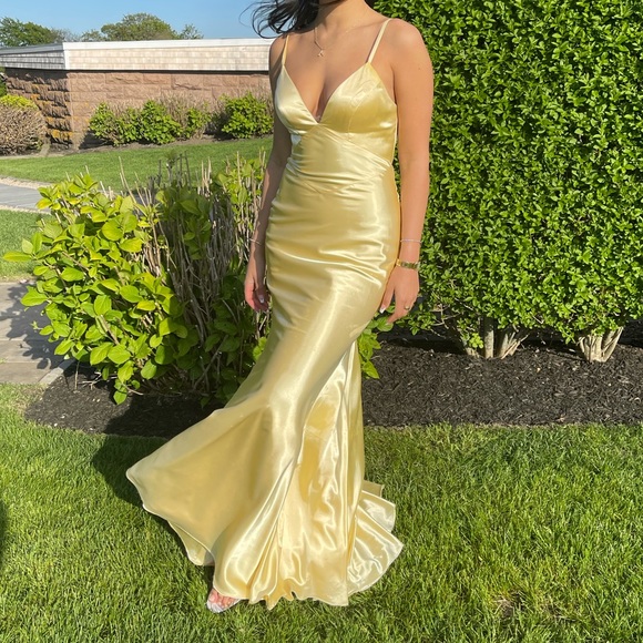 Faviana Dress size 4 - Picture 2 of 3